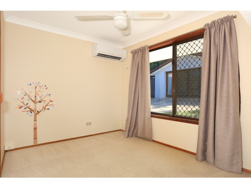 53 Balfour Crescent, Highland Park QLD 4211