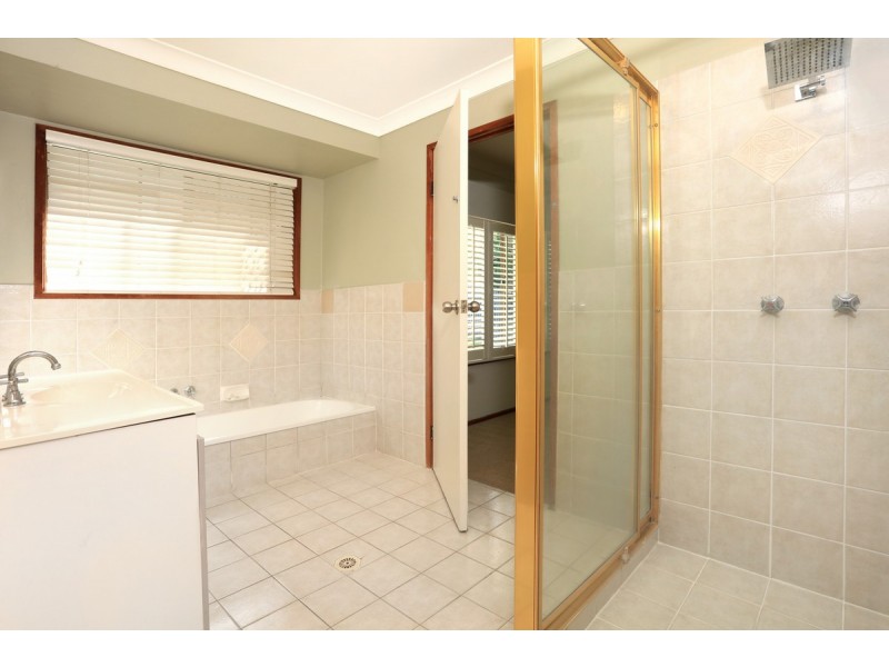 53 Balfour Crescent, Highland Park QLD 4211
