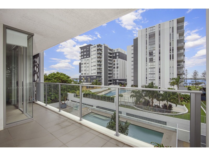 413/17 Bath Street, Labrador QLD 4215