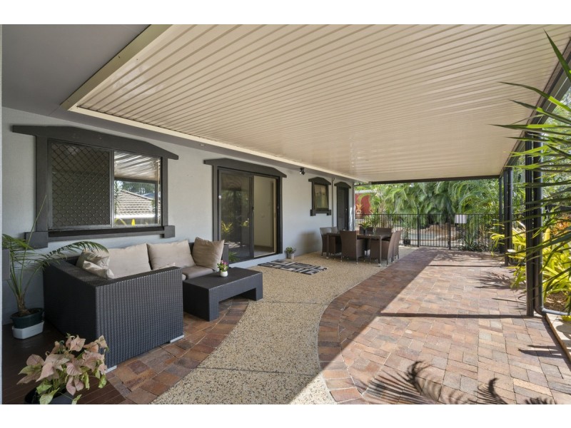21 Hastings Crescent, Carrara QLD 4211