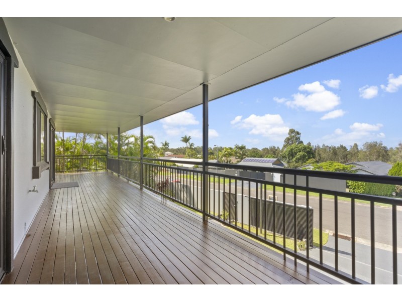 21 Hastings Crescent, Carrara QLD 4211