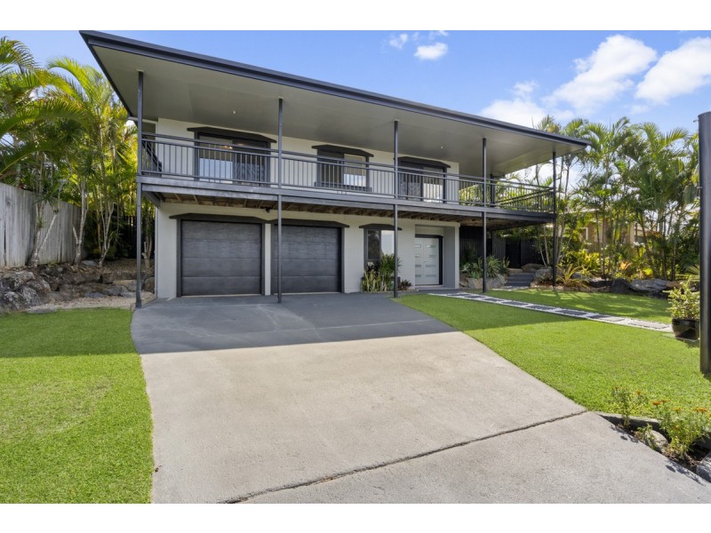 21 Hastings Crescent, Carrara QLD 4211