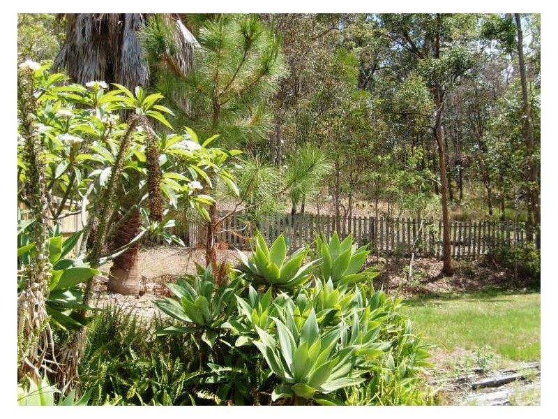 13 Mataranka Drive, Worongary QLD 4213