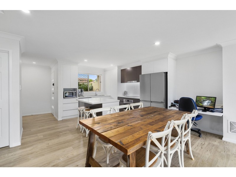 120/152 Palm Meadows Drive, Carrara QLD 4211