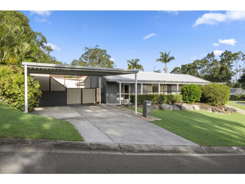1 Bernadette Place, Highland Park QLD 4211
