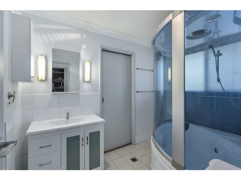 113 Cayuga Road, Highland Park QLD 4211