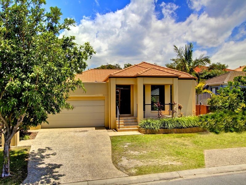 42 Riverwood Drive, Ashmore QLD 4214