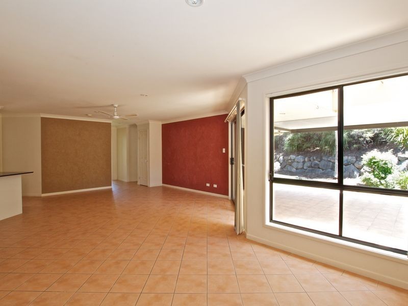 42 Riverwood Drive, Ashmore QLD 4214