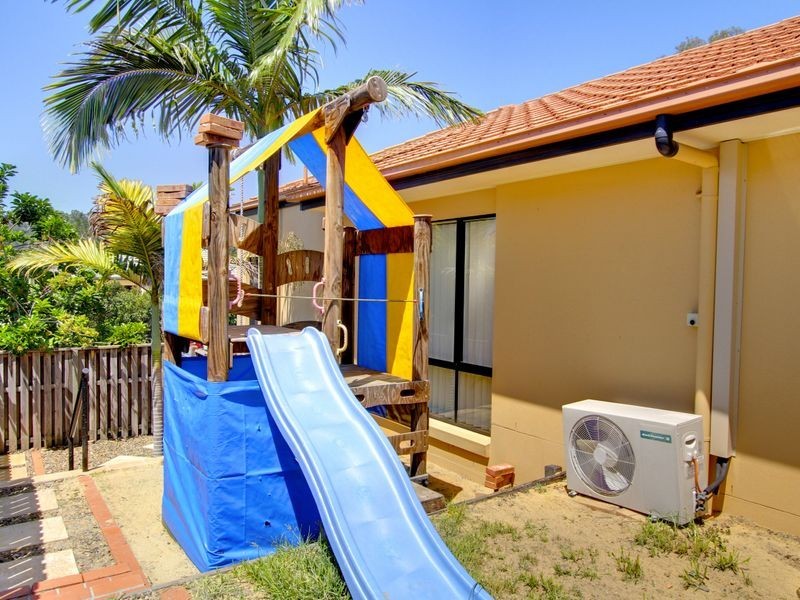 42 Riverwood Drive, Ashmore QLD 4214