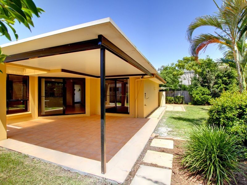 42 Riverwood Drive, Ashmore QLD 4214