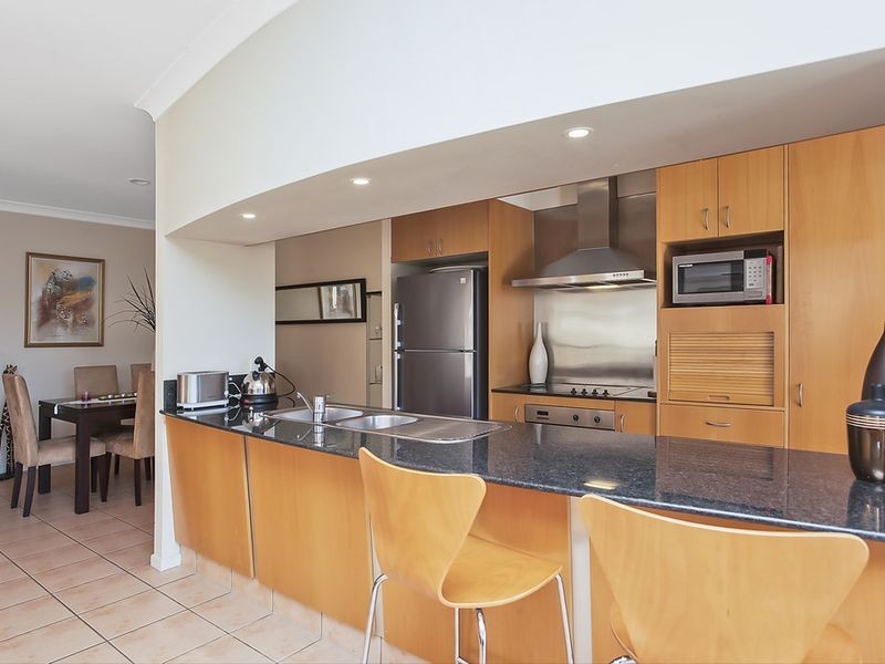 34/85 Palm Meadows Drive, Carrara QLD 4211