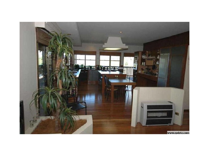 13 Arthur Payne Court, Worongary QLD 4213