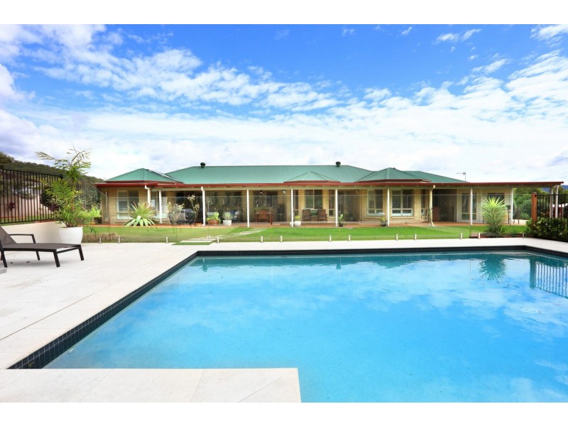 38 Mountain View Crest, Mount Nathan QLD 4211