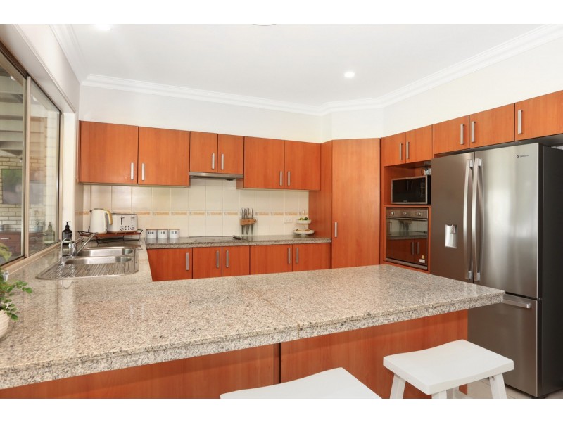 38 Mountain View Crest, Mount Nathan QLD 4211