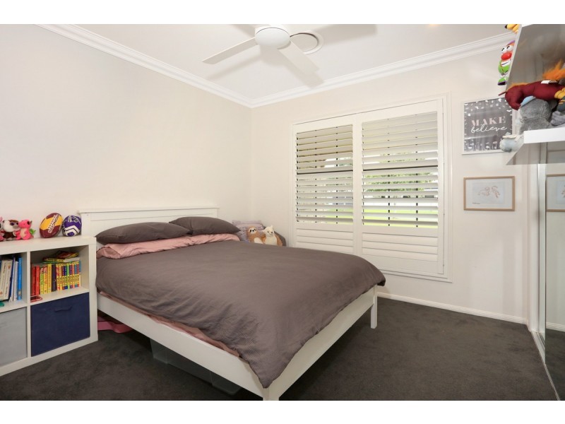 38 Mountain View Crest, Mount Nathan QLD 4211