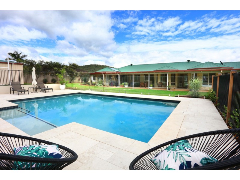 38 Mountain View Crest, Mount Nathan QLD 4211