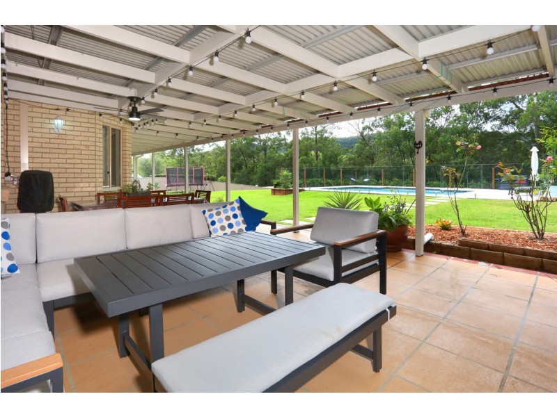 38 Mountain View Crest, Mount Nathan QLD 4211