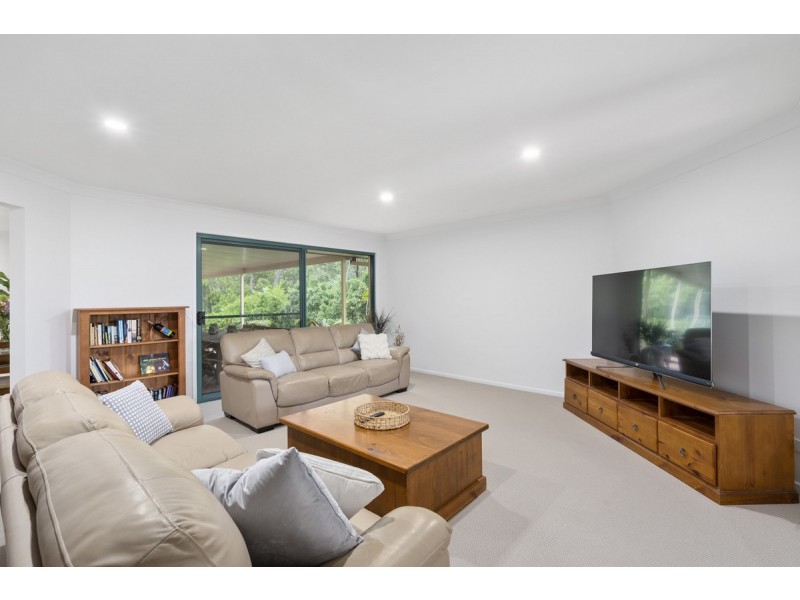 14 Kilmuir Street, Highland Park QLD 4211