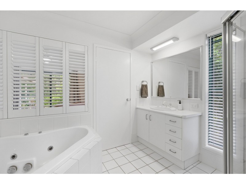 14 Kilmuir Street, Highland Park QLD 4211