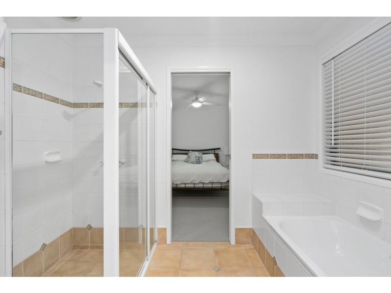 14 Kilmuir Street, Highland Park QLD 4211