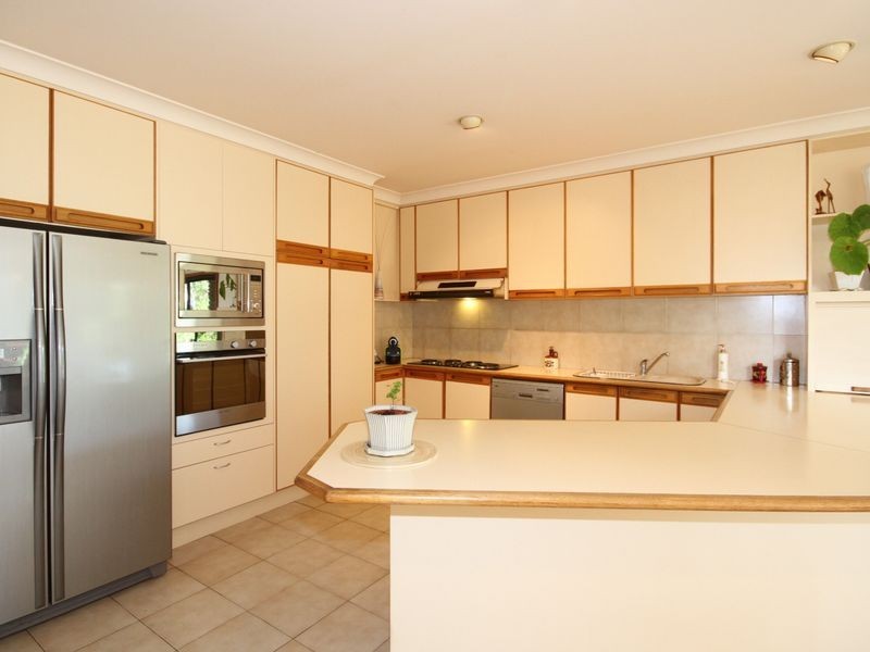 17 Maryland Avenue, Carrara QLD 4211