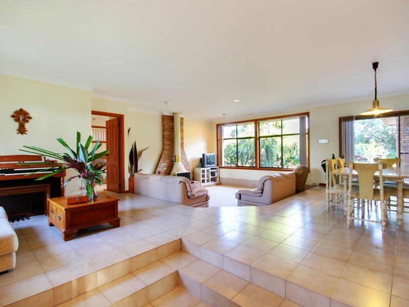 17 Maryland Avenue, Carrara QLD 4211