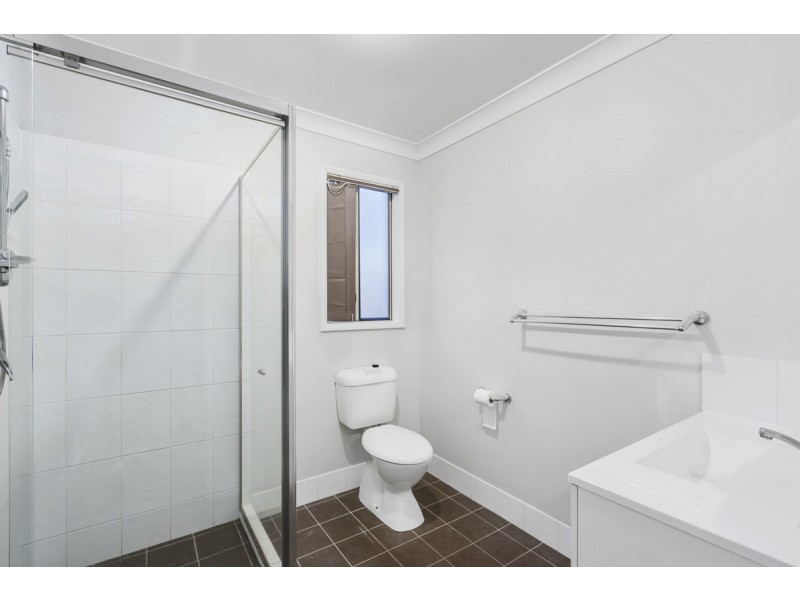 2/2 Tallon Street, Upper Coomera QLD 4209