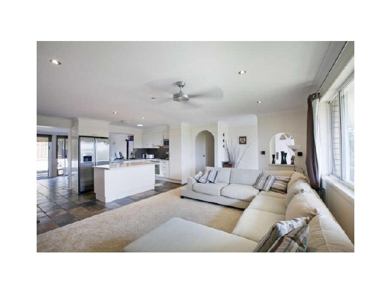 6 Quartz Place, Carrara QLD 4211