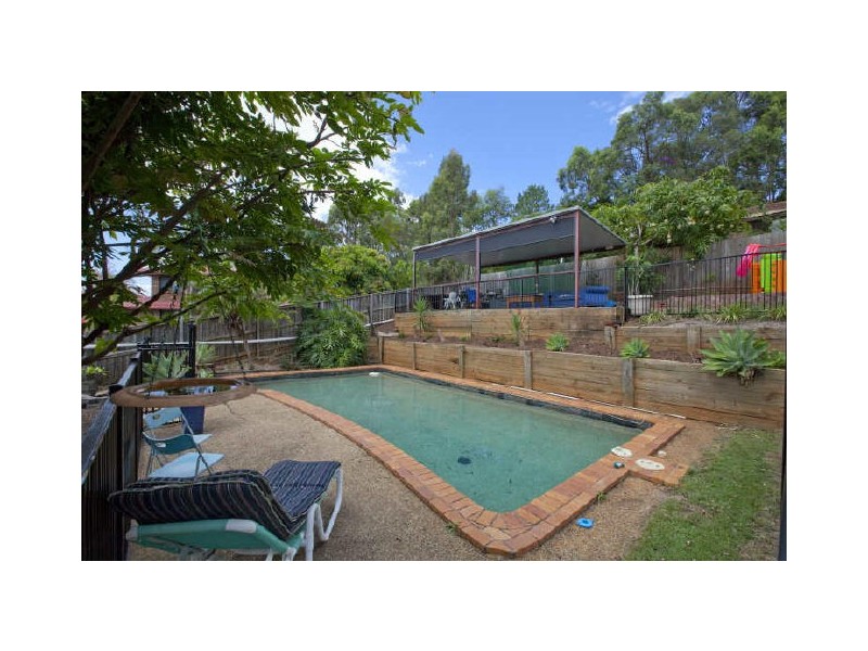 6 Quartz Place, Carrara QLD 4211
