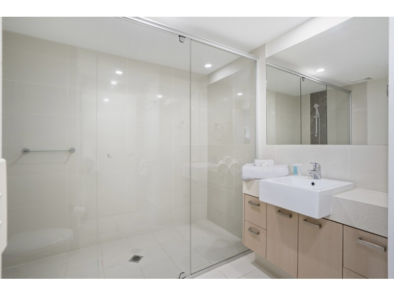 274/135 Lakelands Drive, Merrimac QLD 4226