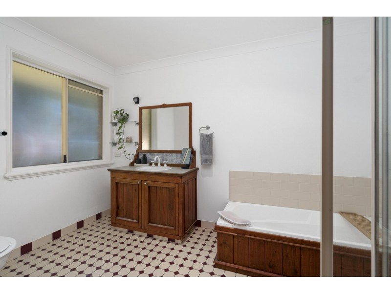 35 Tristania Way, Highland Park QLD 4211