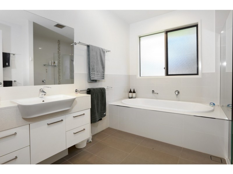 5 Park Court, Mudgeeraba QLD 4213