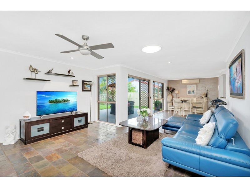 88 Hickey Way, Carrara QLD 4211