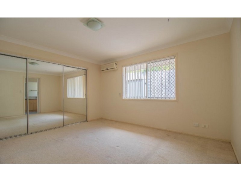 38 Eileen Avenue, Southport QLD 4215