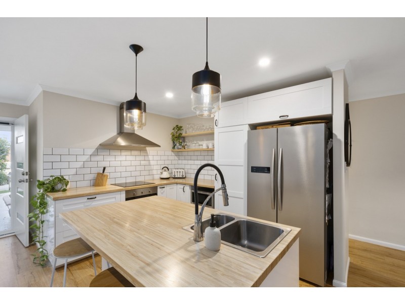 37 Bards Court, Nerang QLD 4211