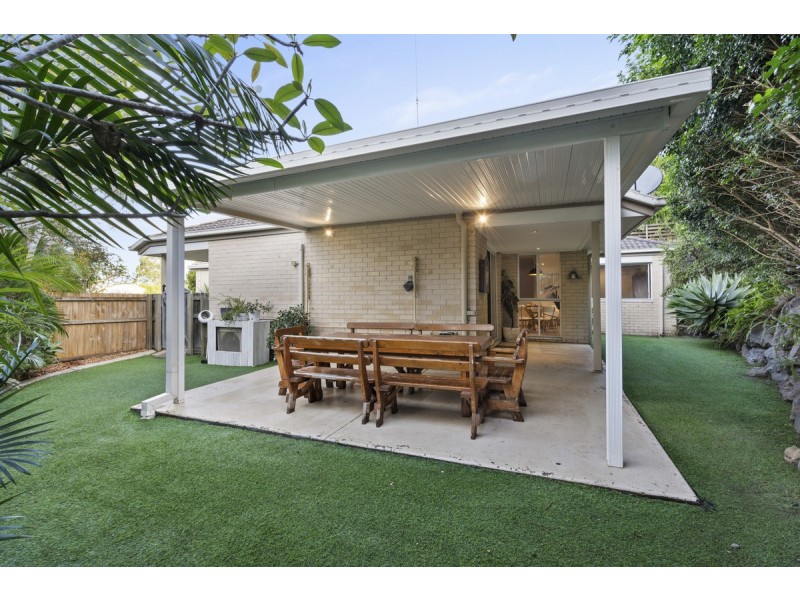 37 Bards Court, Nerang QLD 4211