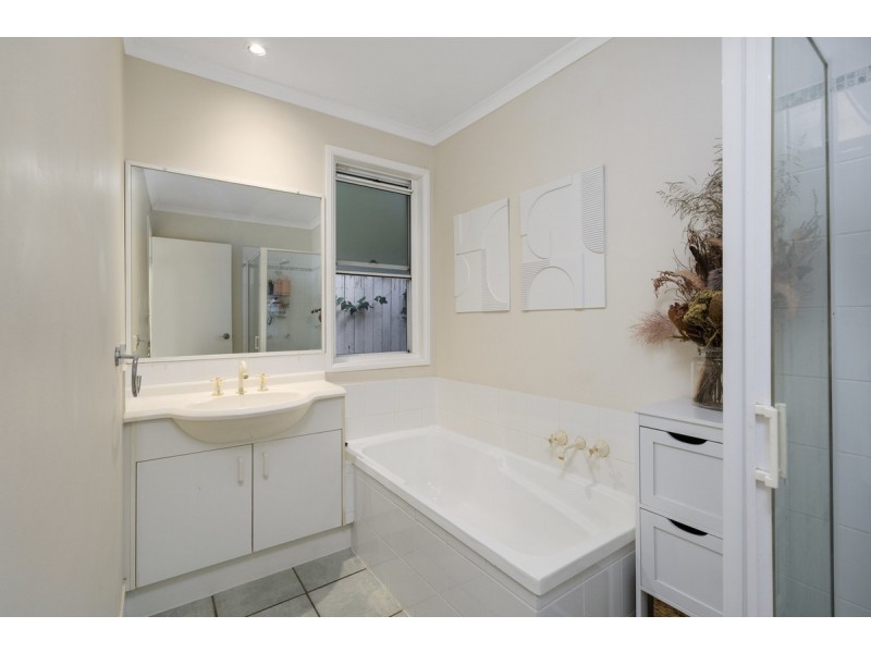 37 Bards Court, Nerang QLD 4211