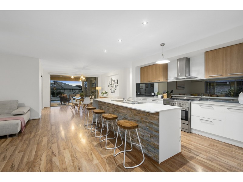 5 Ridgeline Way, Highland Park QLD 4211