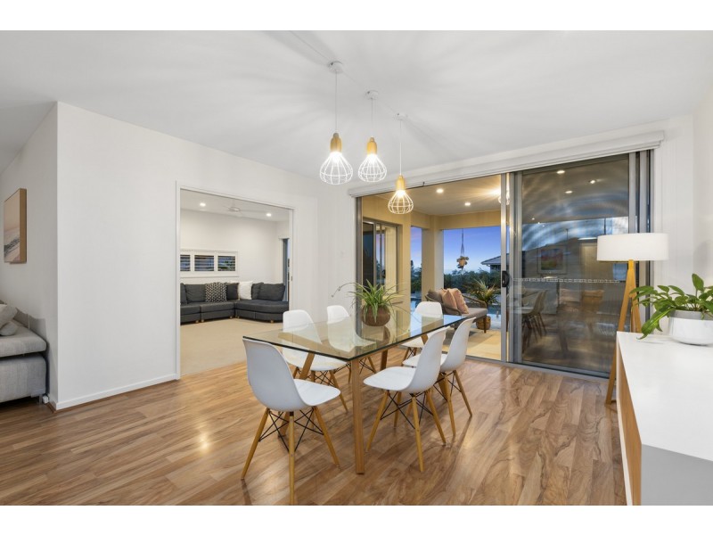 5 Ridgeline Way, Highland Park QLD 4211