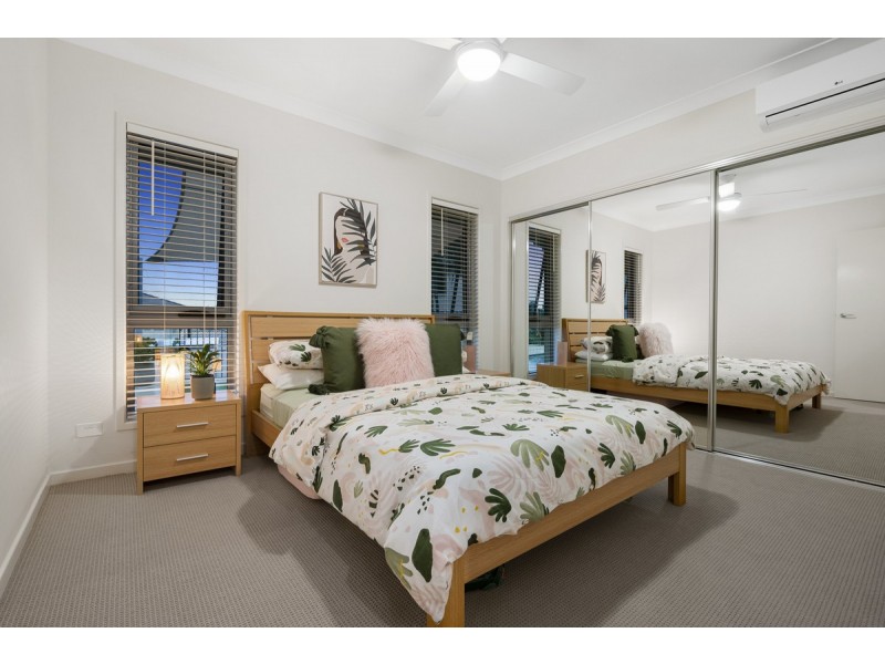5 Ridgeline Way, Highland Park QLD 4211