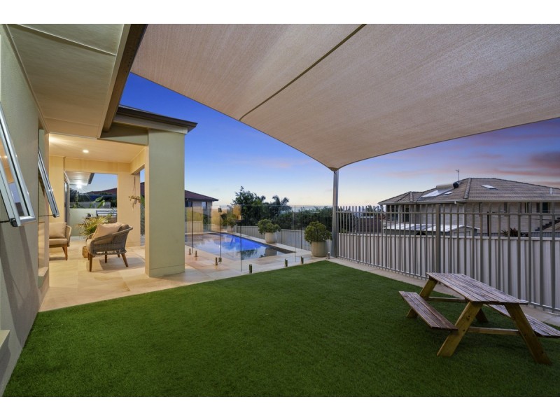5 Ridgeline Way, Highland Park QLD 4211