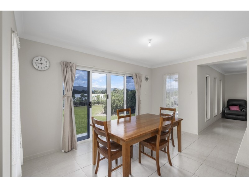 19 Tuxedo Junction Drive, Maudsland QLD 4210