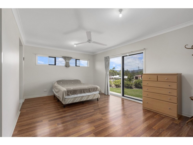 19 Tuxedo Junction Drive, Maudsland QLD 4210