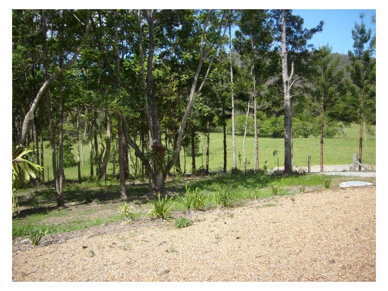 1025 Beaudesert Nerang Road, Clagiraba QLD 4211