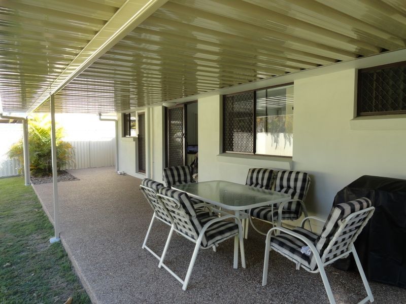 6 The Avenue, Nerang QLD 4211