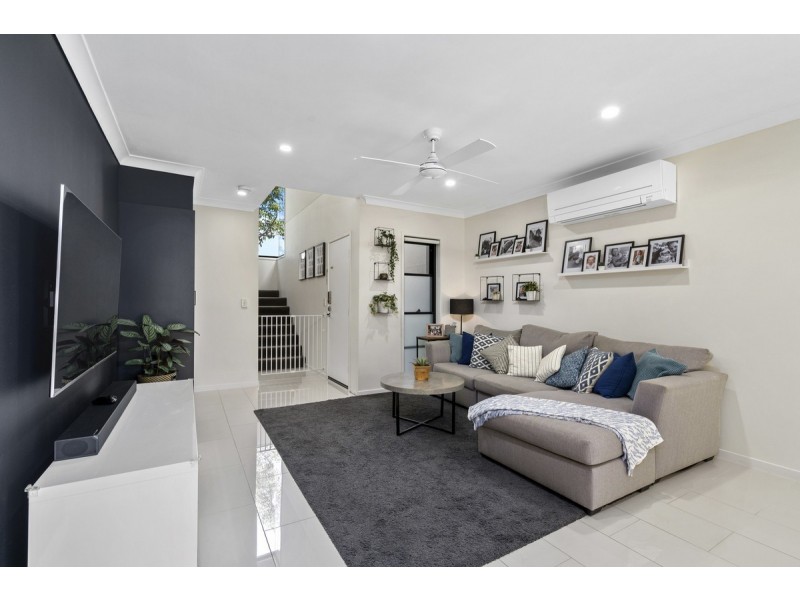 12/14 Norris Street, Pacific Pines QLD 4211