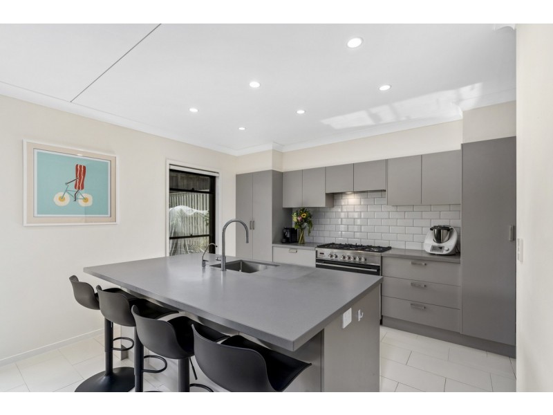 12/14 Norris Street, Pacific Pines QLD 4211