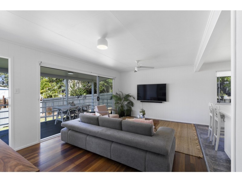 4 West Street, Nerang QLD 4211