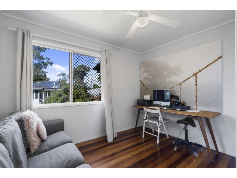 4 West Street, Nerang QLD 4211