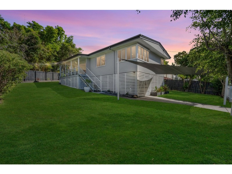 4 West Street, Nerang QLD 4211